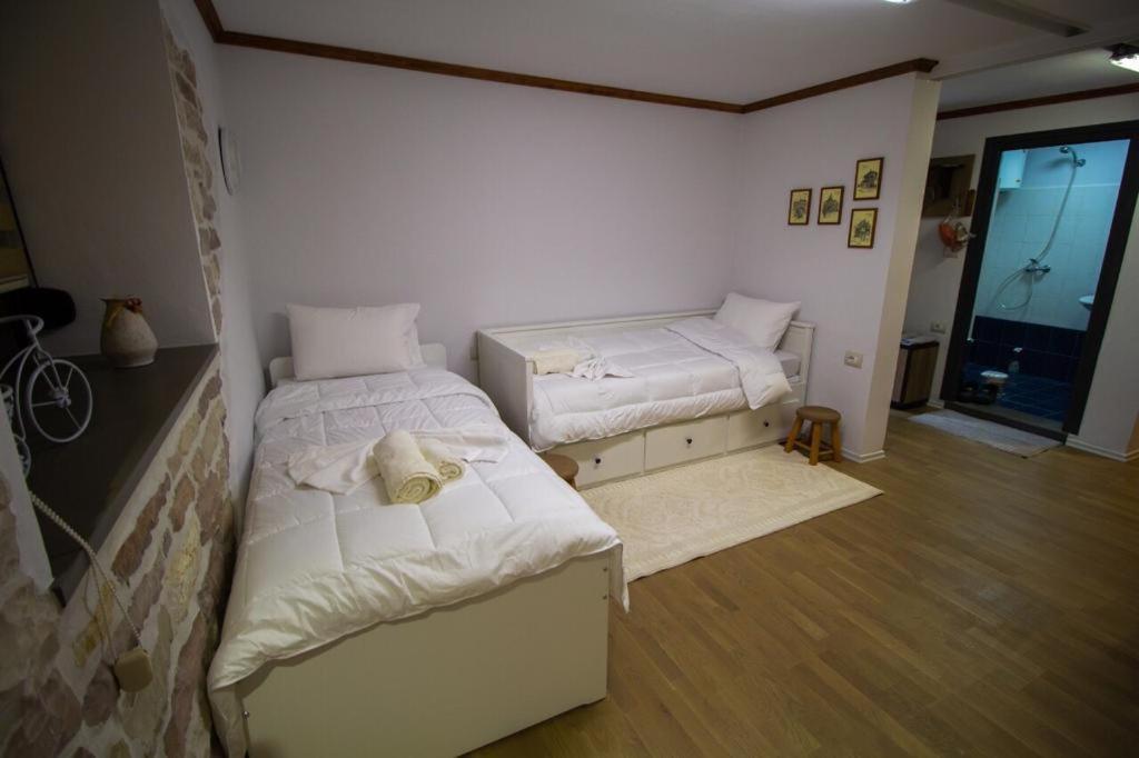 Solhouse Apartment Gjirokaster Ngoại thất bức ảnh