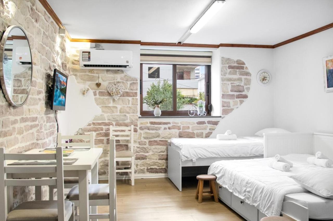 Solhouse Apartment Gjirokaster Ngoại thất bức ảnh